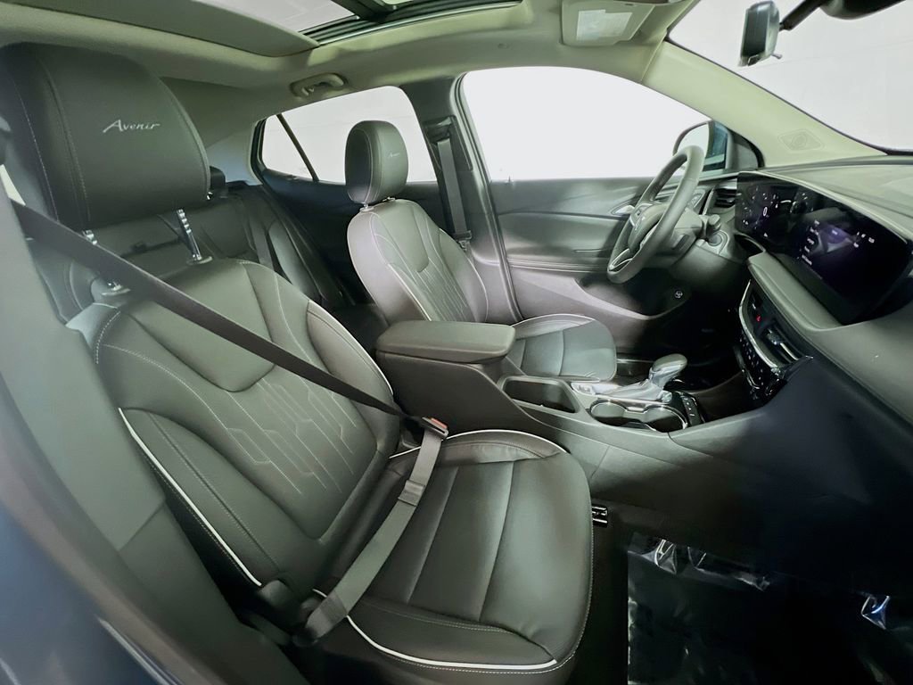Used 2026 Buick Encore GX Avenir w/ Avenir Technology Package image 25