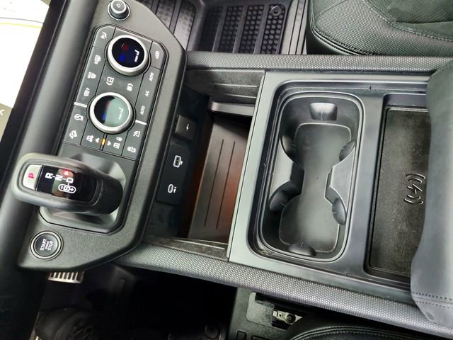Used 2023 Land Rover Defender 110 image 26
