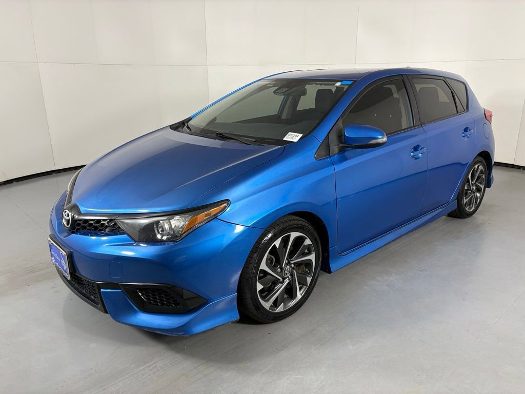 Used 2018 Toyota Corolla iM w/ Carpet Mat Package (TMS) FWD image 5