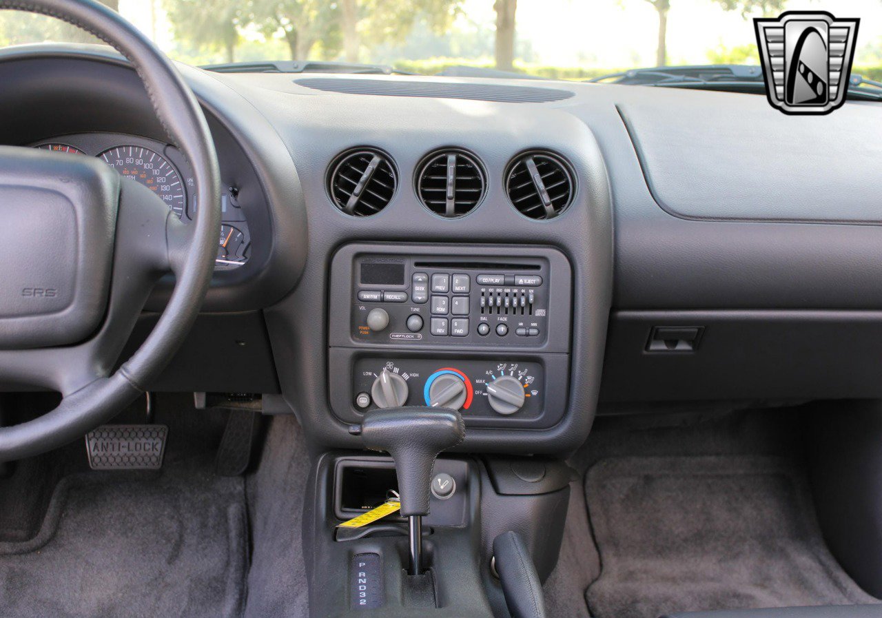 Used 1997 Pontiac Firebird Trans Am image 24