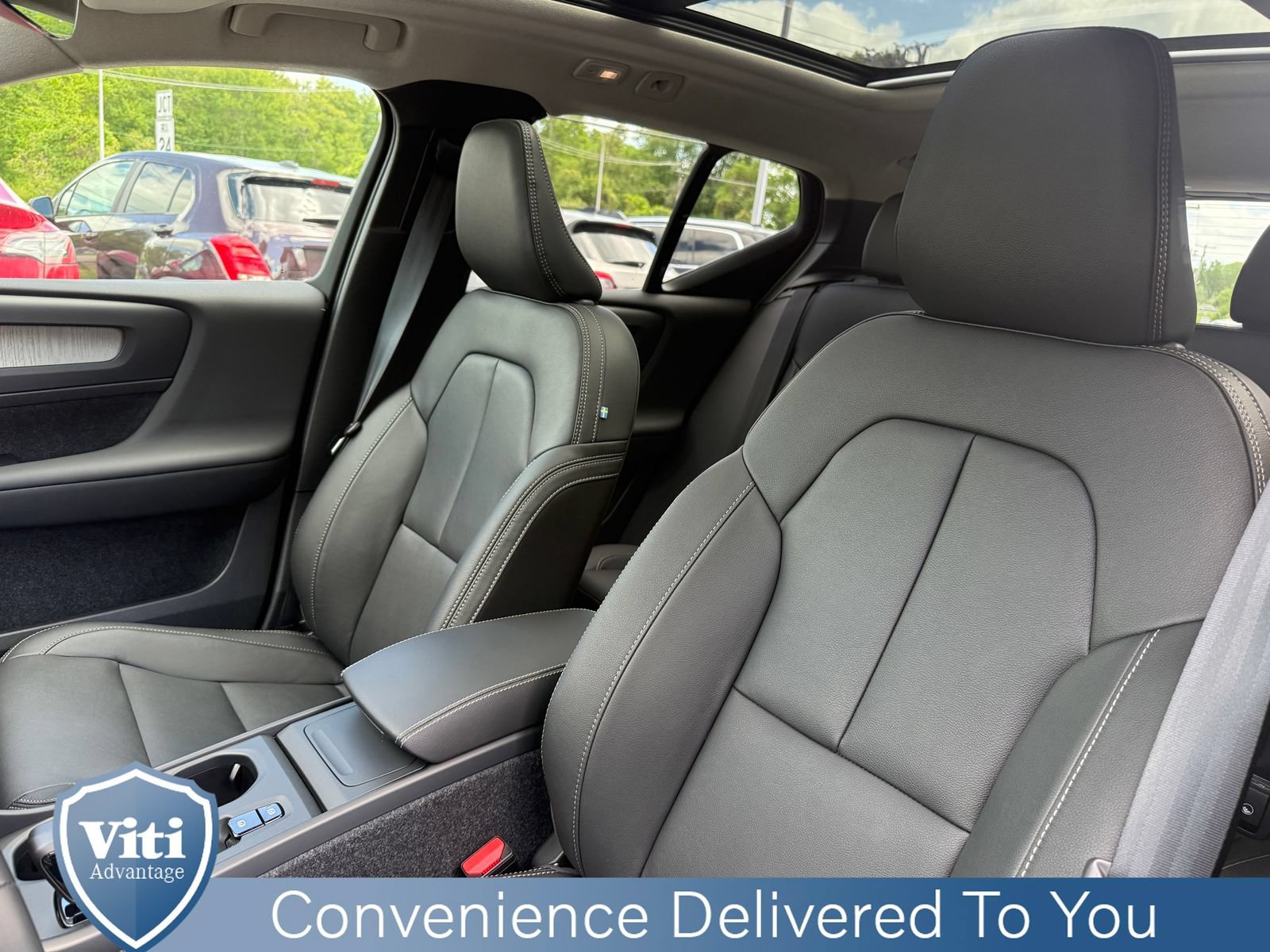 New 2026 Volvo XC40 B5 Core w/ Protection Package Premier AWD/4WD image 13