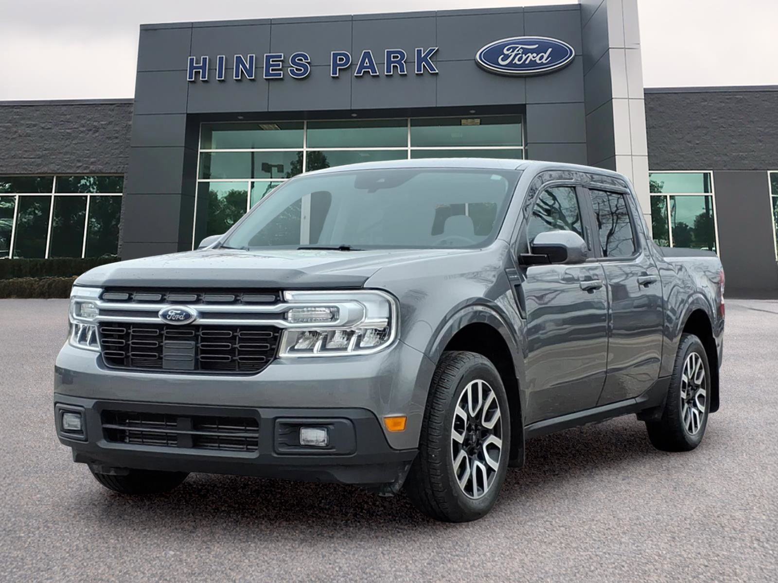 Used 2022 Ford Maverick Lariat w/ Lariat Luxury Package image 3