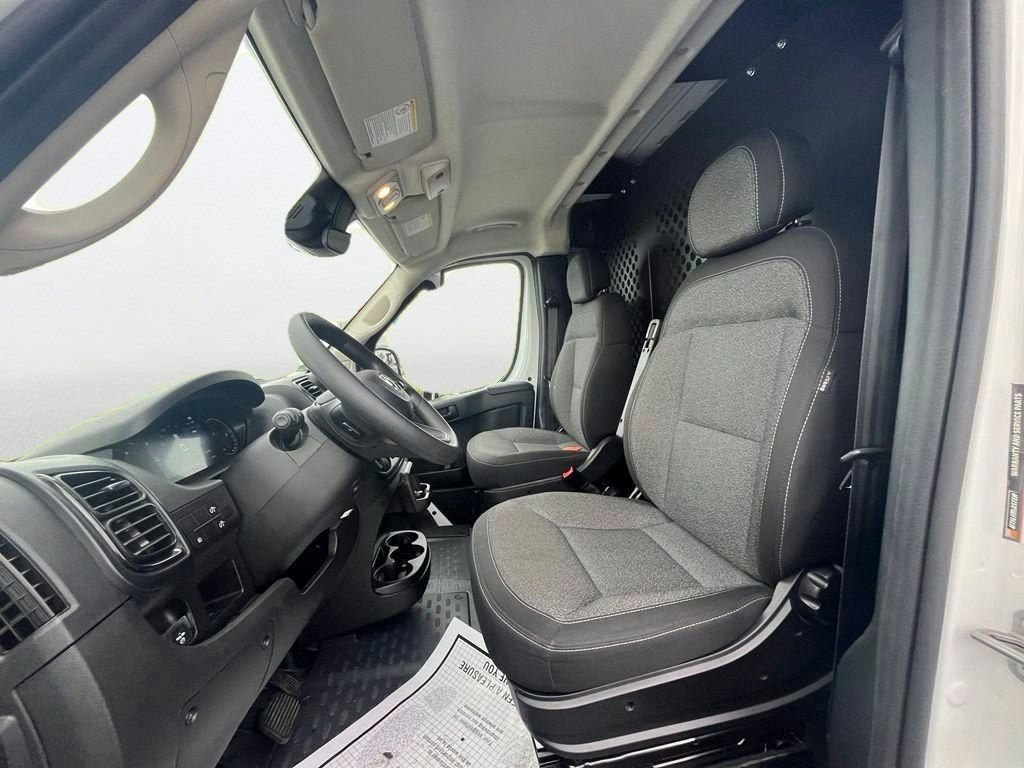 Used 2025 RAM ProMaster 2500 w/ U-Haul Equipment Group FWD image 10