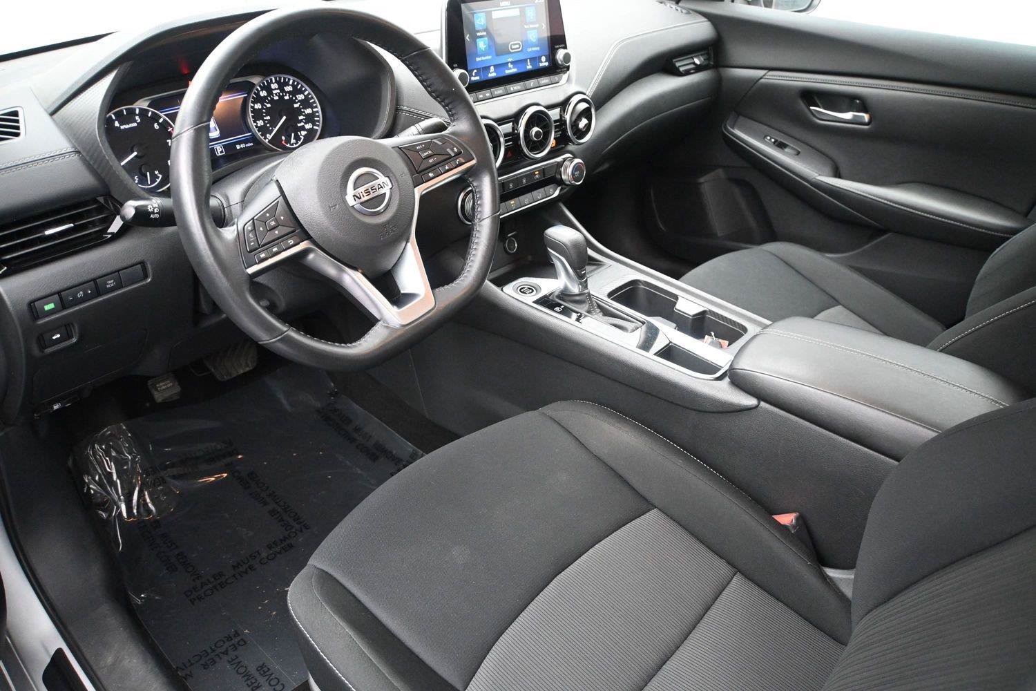 Used 2022 Nissan Sentra SV FWD image 2