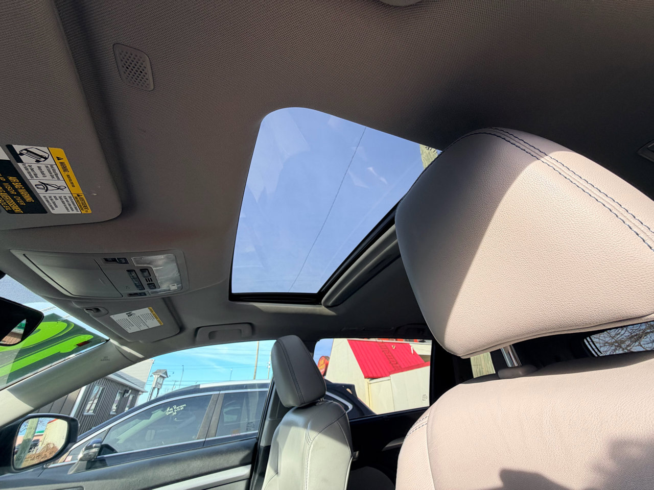 Used 2019 Toyota Highlander XLE image 19