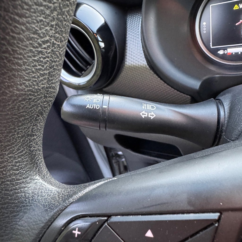 Used 2020 Nissan Kicks SV w/ Exterior Package image 30