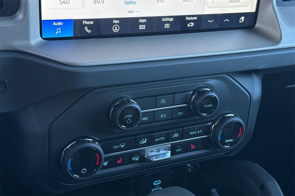 New 2025 Ford Bronco Outer Banks w/ Sasquatch Package image 16