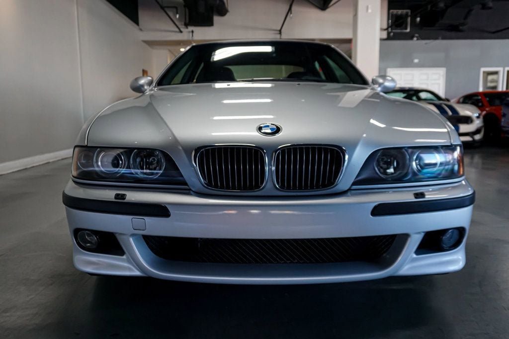 Used 2002 BMW M5 RWD image 15