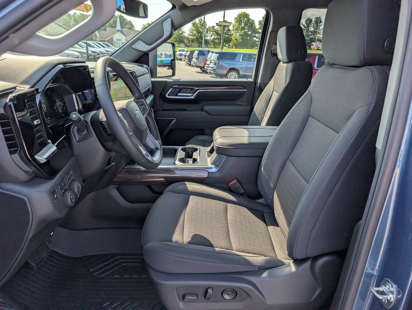 New 2026 Chevrolet Silverado 2500 LT w/ Trail Boss Package AWD/4WD image 13