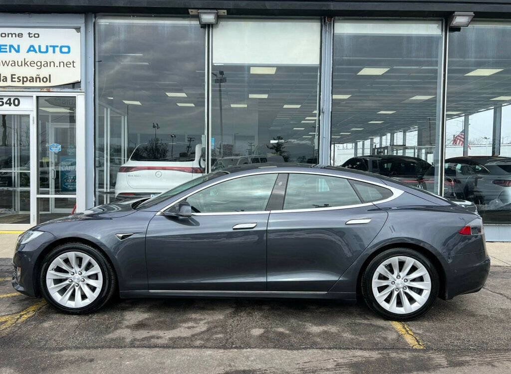 Used 2018 Tesla Model S 75D image 30