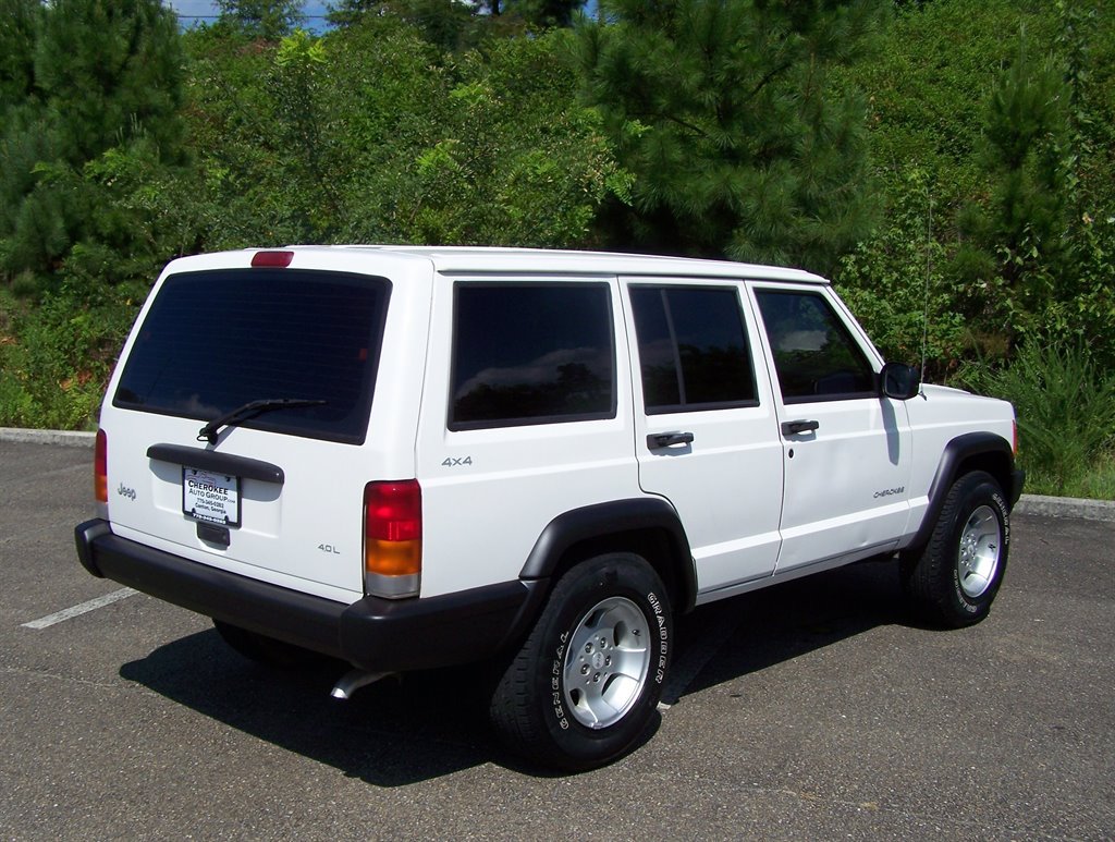 Used 1999 Jeep Cherokee SE AWD/4WD image 4