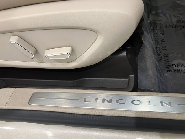 Used 2017 Lincoln MKC Premiere FWD image 58
