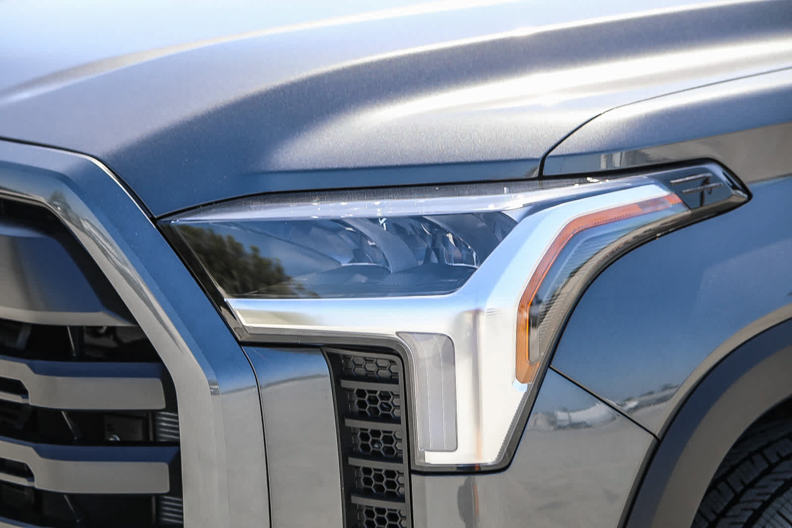 New 2026 Toyota Tundra Limited AWD/4WD image 8