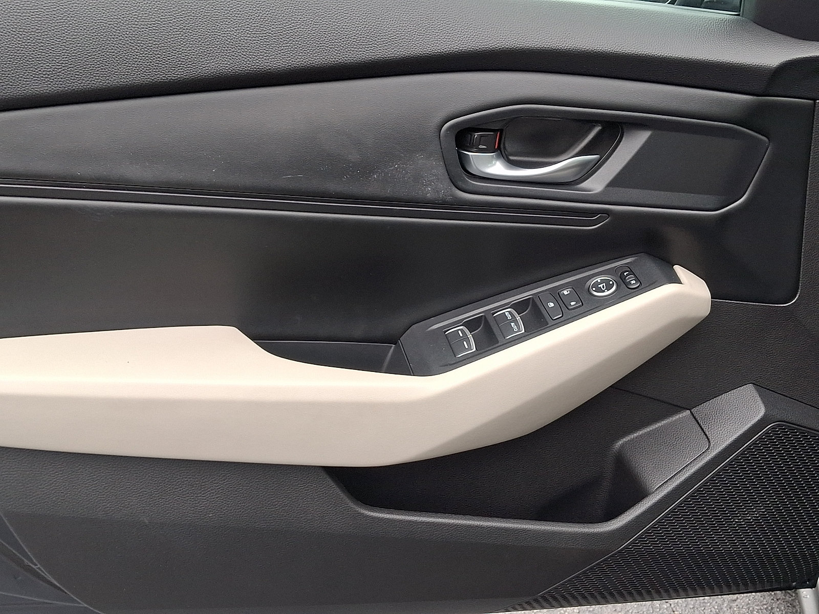 Certified 2023 Honda Accord EX image 12