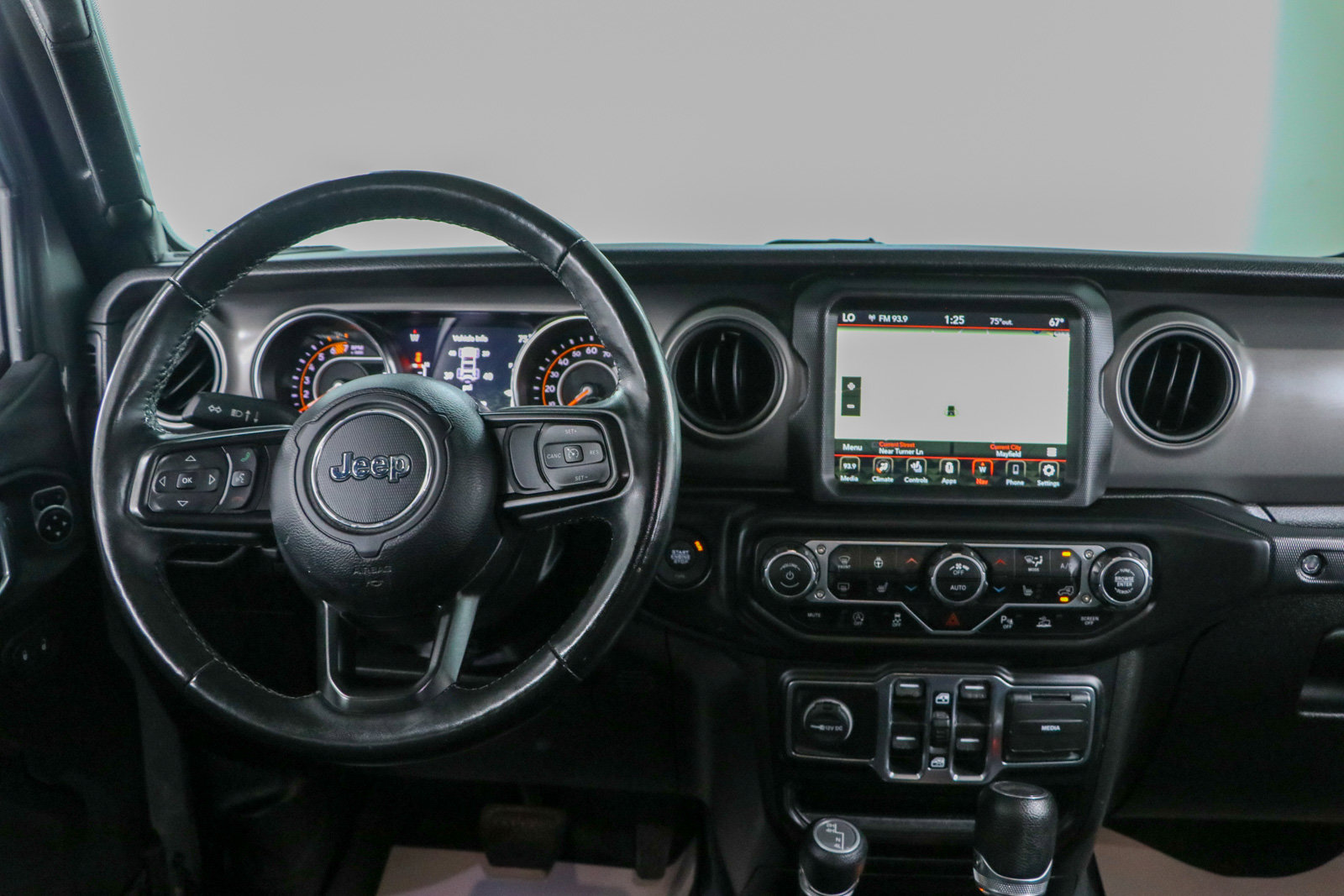 Used 2022 Jeep Wrangler Unlimited Sport AWD/4WD image 17