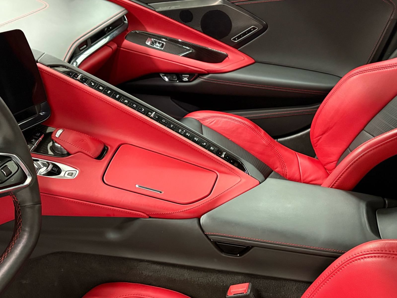 Used 2023 Chevrolet Corvette Stingray Premium Conv w/ Z51 Performance Package RWD image 32