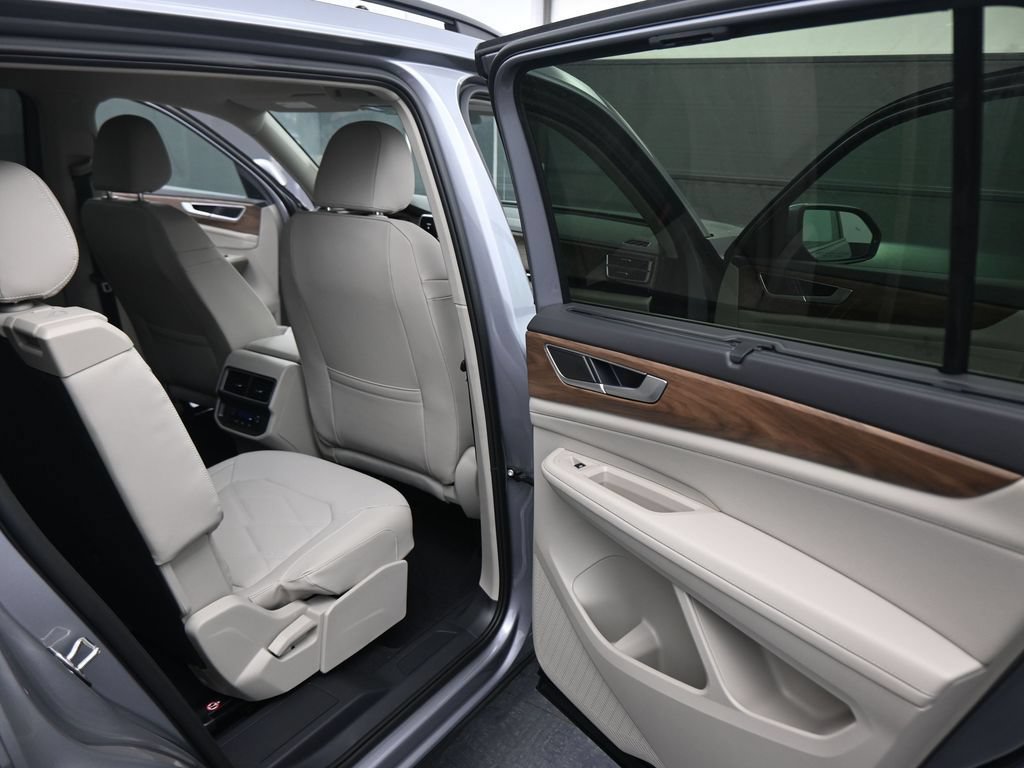 New 2026 Volkswagen Atlas SE AWD/4WD image 42