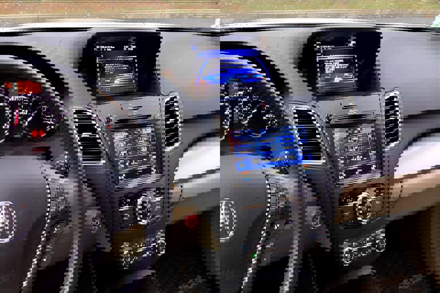 Used 2017 Acura RDX AWD w/ Technology Package image 7