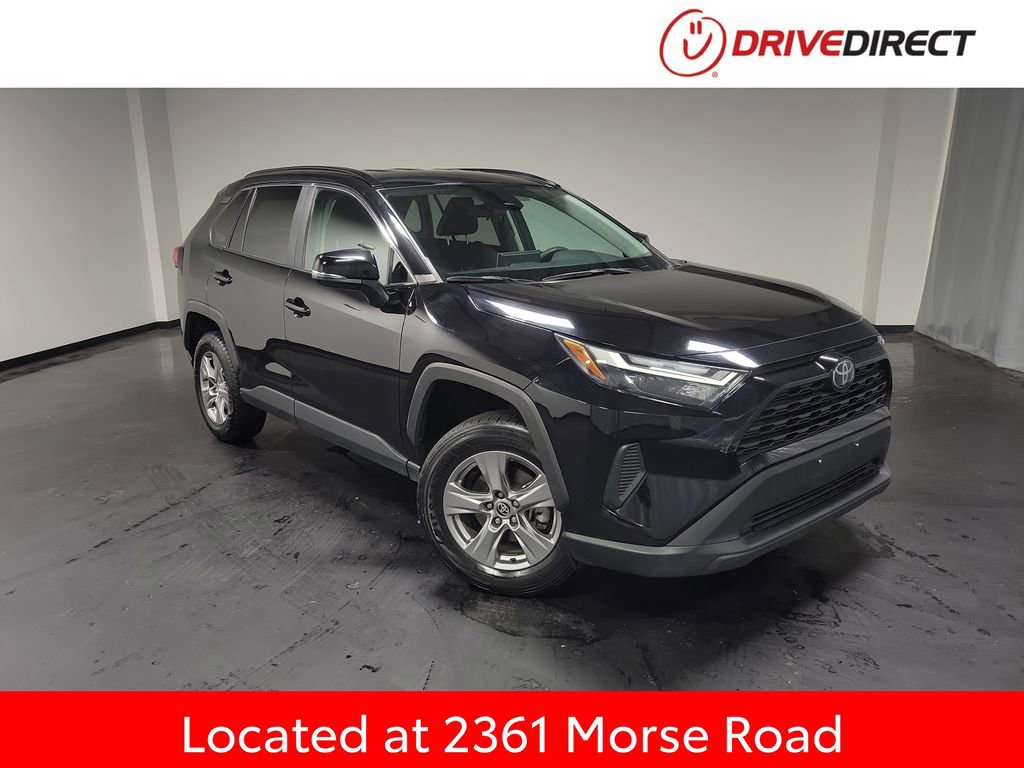Used 2024 Toyota RAV4 XLE image 1