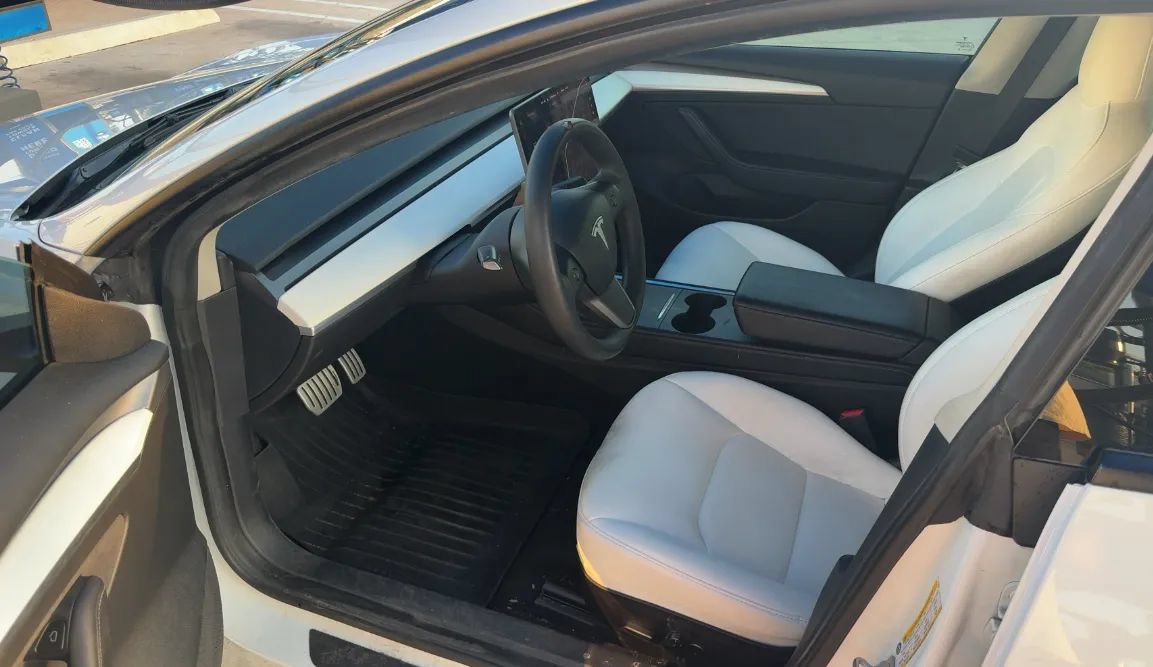 Used 2022 Tesla Model 3 Performance AWD/4WD image 3