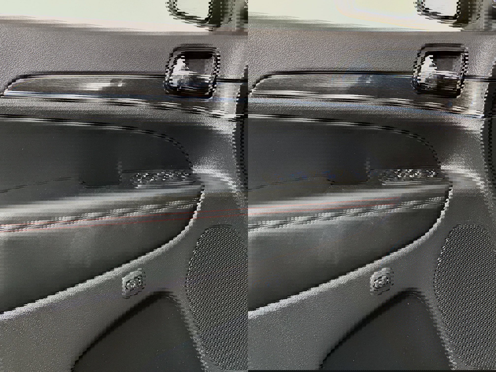 Used 2021 Jeep Grand Cherokee Trailhawk w/ Trailhawk Luxury Group image 16