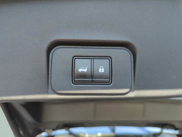 Certified 2021 Nissan Rogue SL w/ Premium Package FWD image 18