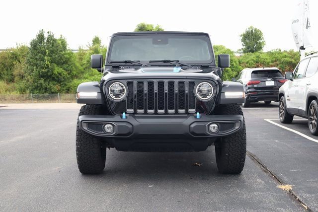 Used 2022 Jeep Wrangler Unlimited Rubicon 4xe w/ Cold Weather Group video 2