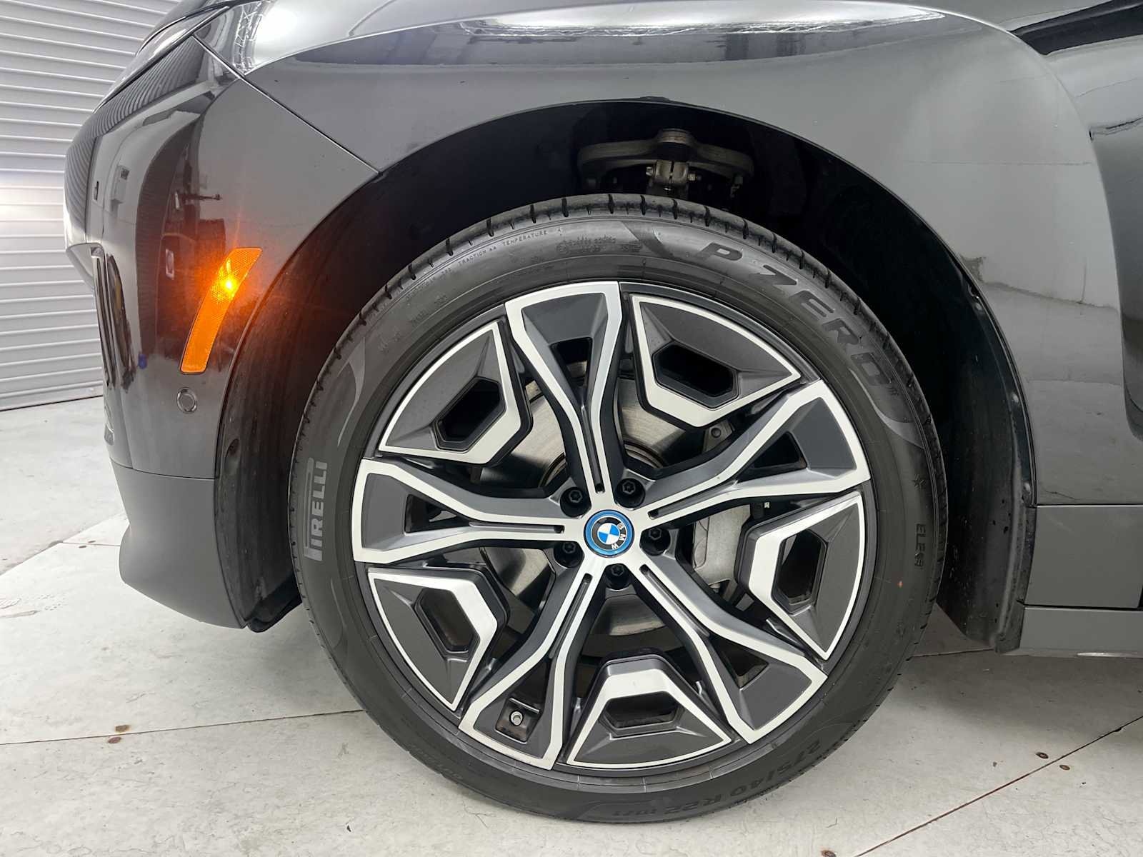 Certified 2024 BMW iX xDrive50 w/ Premium Package AWD/4WD image 24