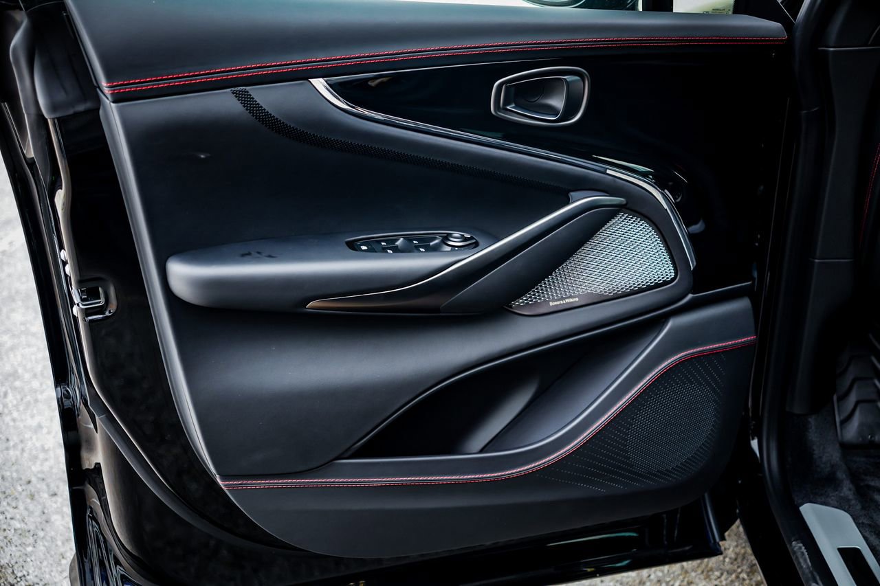 New 2025 Aston Martin DBX 707 image 28