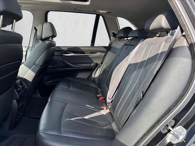 Used 2015 BMW X5 xDrive50i image 16