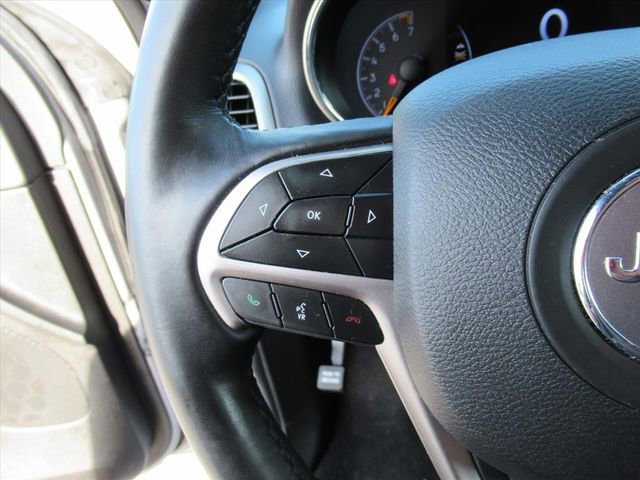 Used 2021 Jeep Grand Cherokee Laredo X image 17