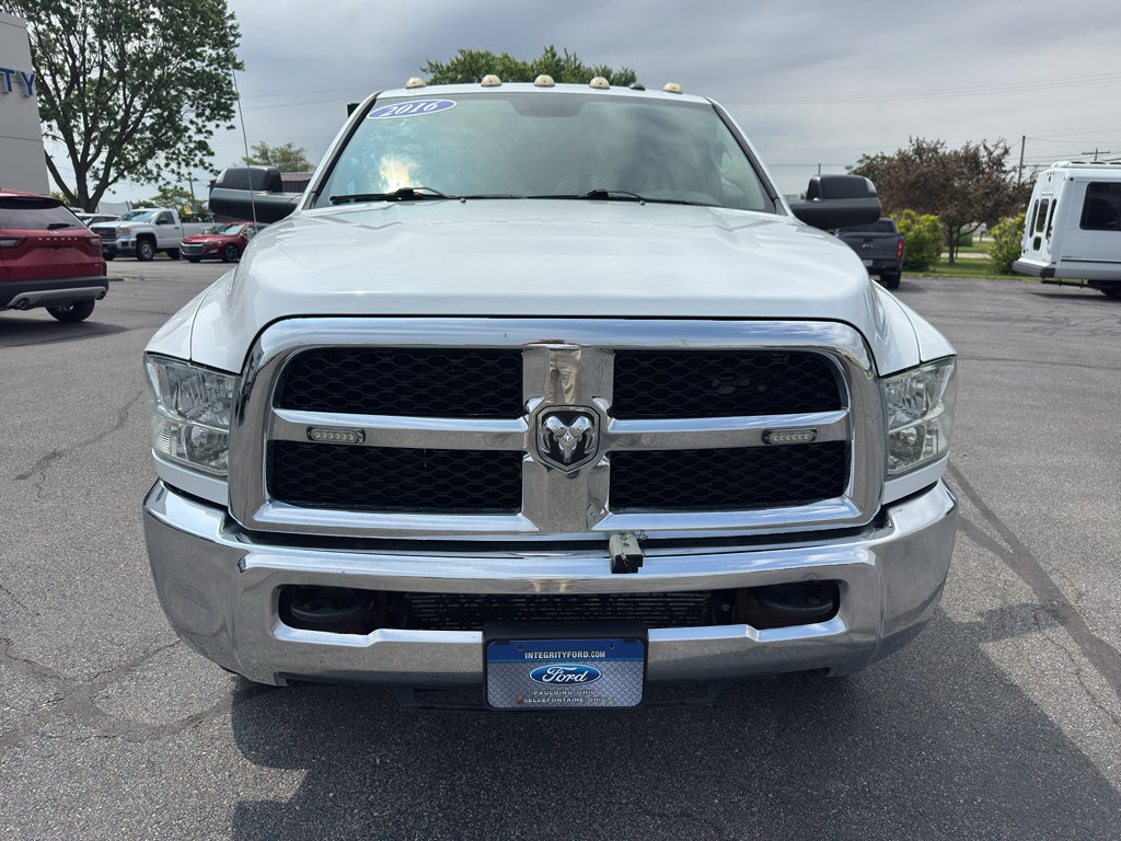 Used 2016 RAM 3500 Tradesman w/ Chrome Appearance Group AWD/4WD image 4