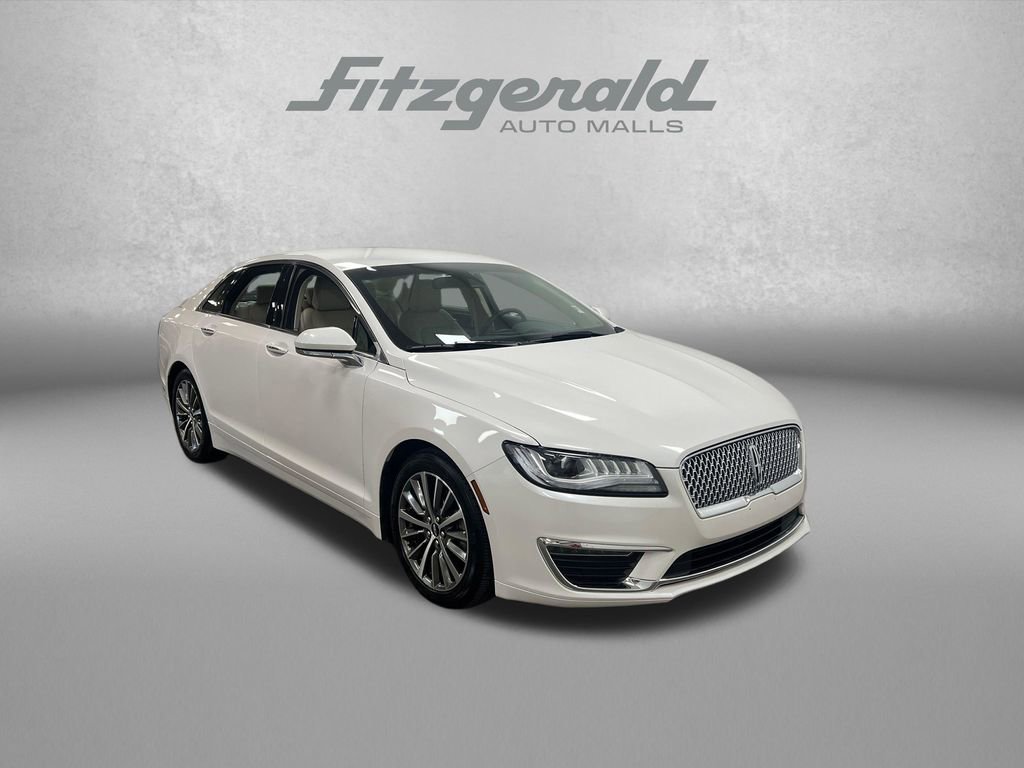 Used 2020 Lincoln MKZ w/ Convenience Package FWD image 9