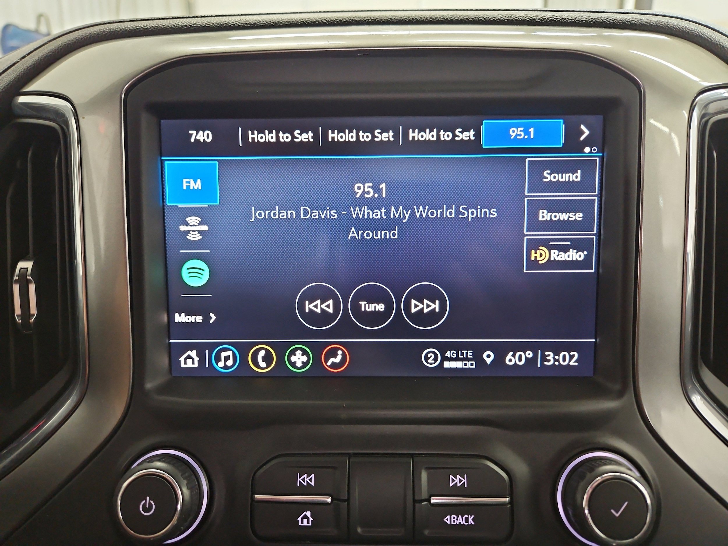 Used 2021 Chevrolet Silverado 1500 RST w/ All Star Edition Plus AWD/4WD image 19