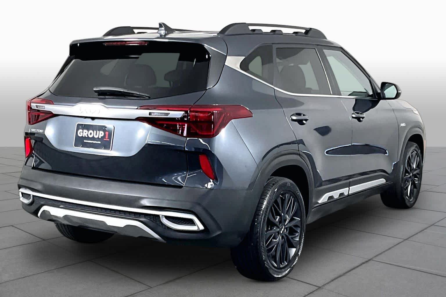 Used 2022 Kia Seltos Nightfall Edition AWD/4WD image 12