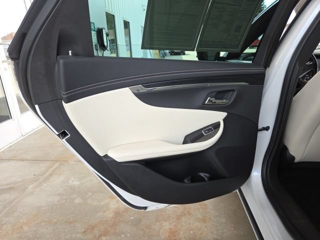 Used 2019 Chevrolet Impala Premier w/ Premier Convenience Package FWD image 44