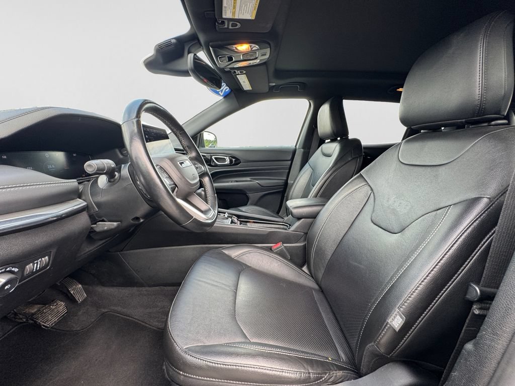 Used 2022 Jeep Compass High Altitude AWD/4WD image 17