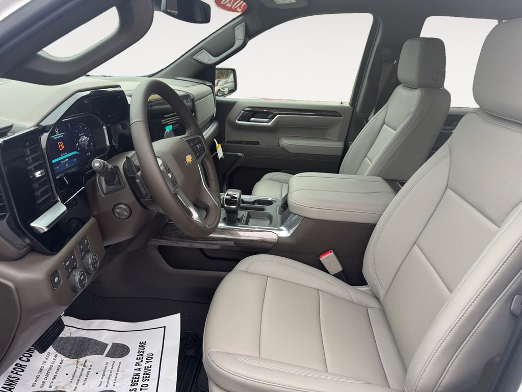 New 2026 Chevrolet Silverado 1500 LTZ w/ LTZ Premium Package image 9