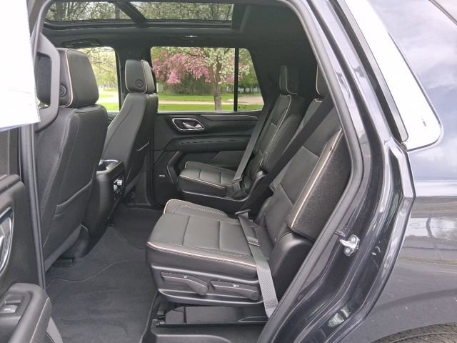 Used 2024 GMC Yukon SLT w/ SLT Premium Package AWD/4WD image 21