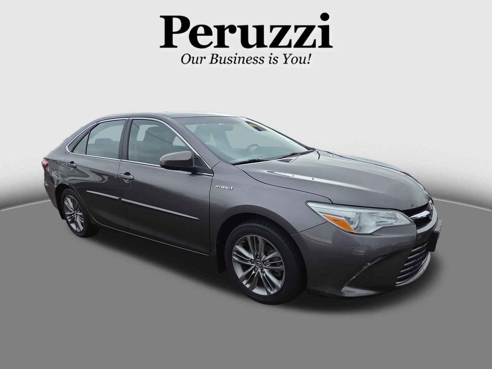 Used 2015 Toyota Camry LE image 1