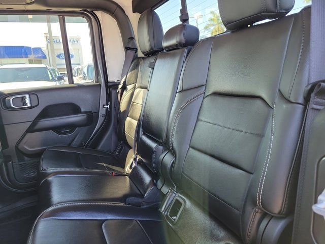 Used 2023 Jeep Gladiator Overland w/ Popular Equipment Package image 16