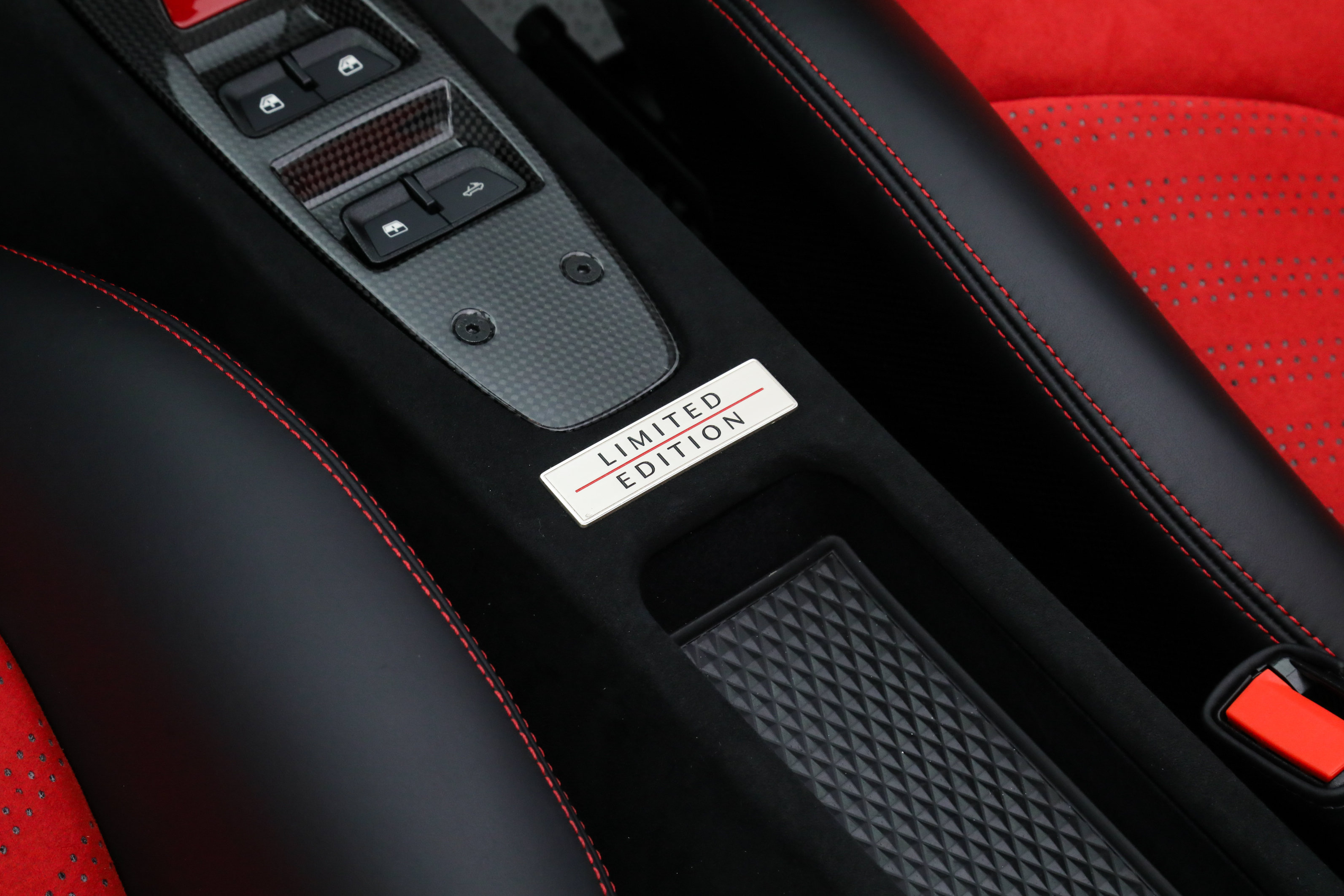 Certified 2015 Ferrari 458 Speciale A RWD image 30