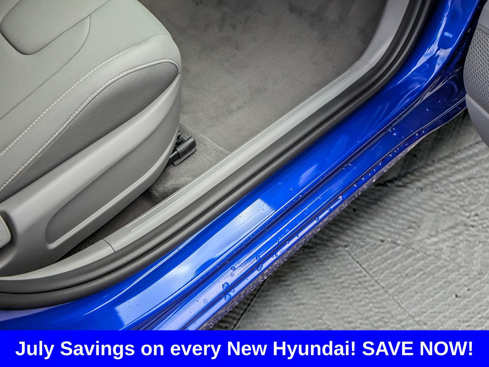 New 2025 Hyundai Elantra SEL FWD image 15