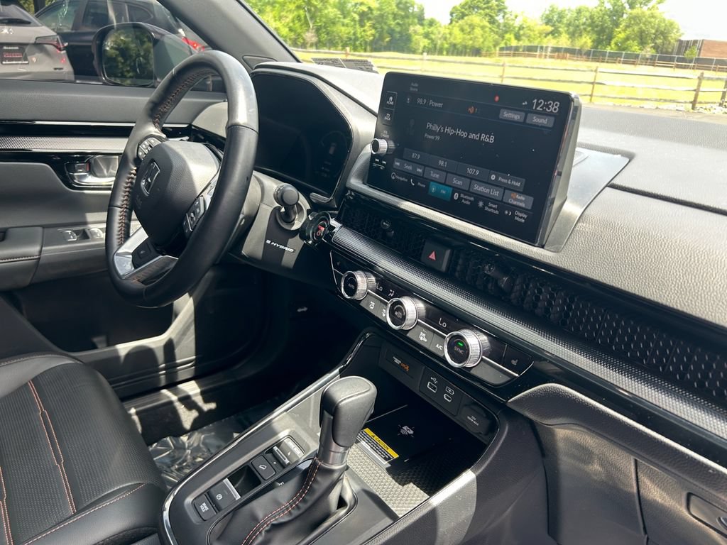 Used 2025 Honda CR-V Sport Touring image 22