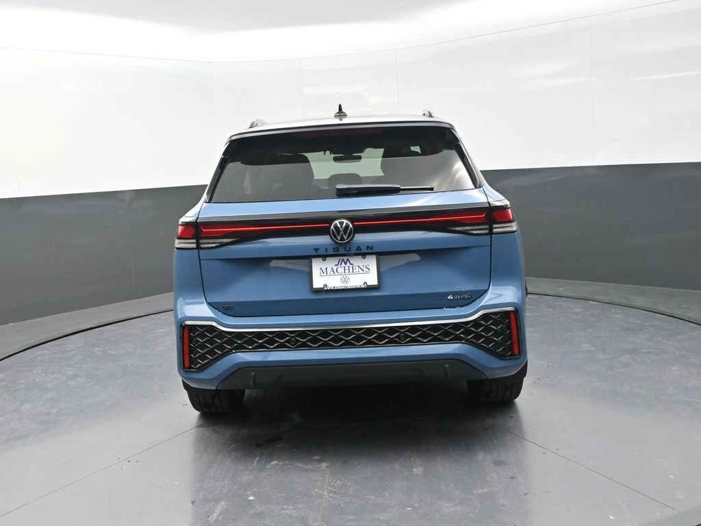 New 2026 Volkswagen Tiguan SE R-Line image 9