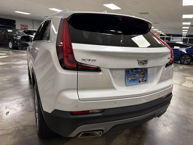 Used 2021 Cadillac XT4 Premium Luxury FWD image 10
