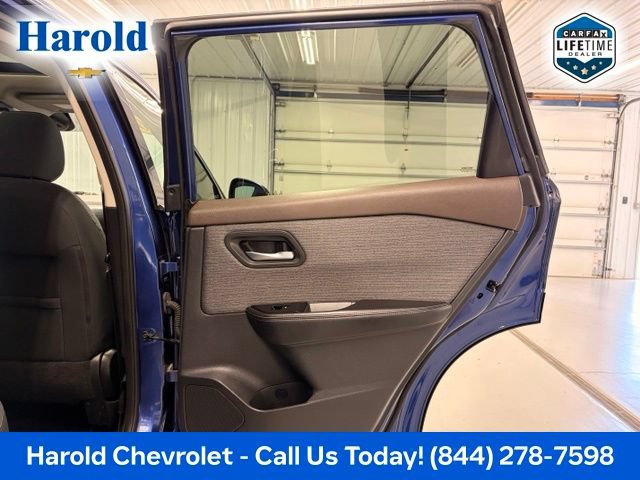 Used 2021 Nissan Rogue SV AWD/4WD image 8