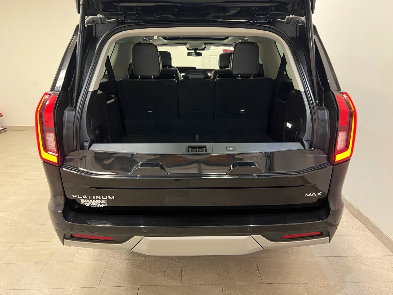 Used 2025 Ford Expedition Max Platinum AWD/4WD image 19