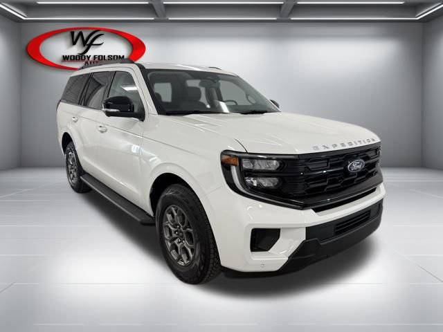 New 2026 Ford Expedition Active image 3