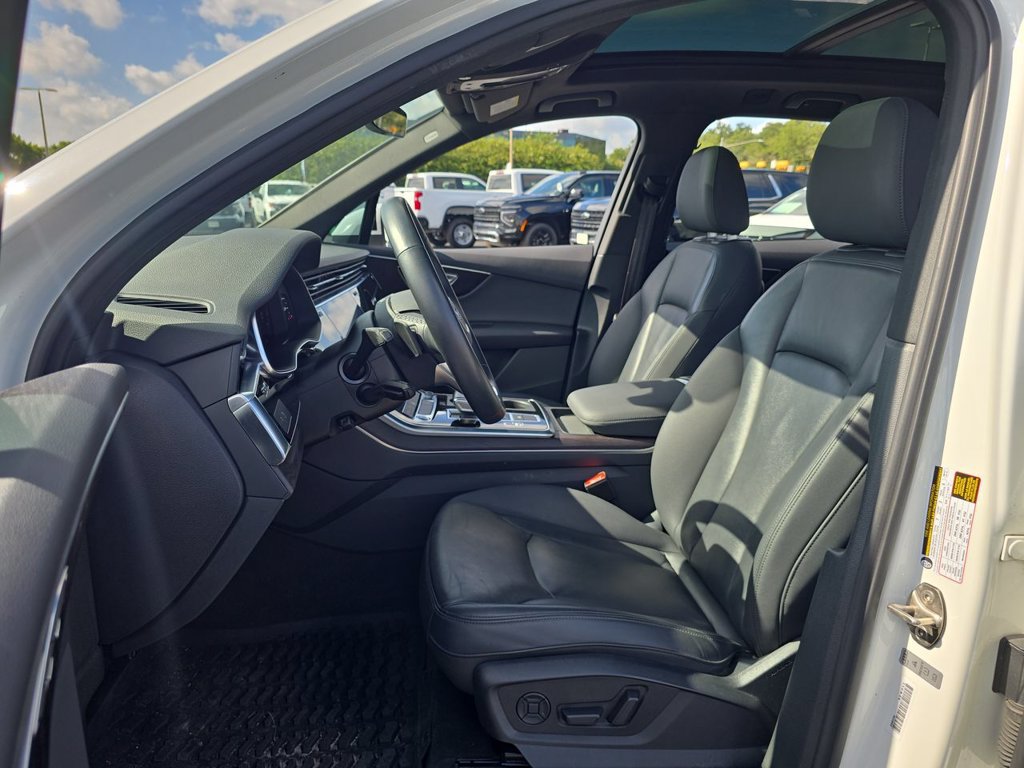 Used 2021 Audi Q7 3.0T Premium AWD/4WD image 26